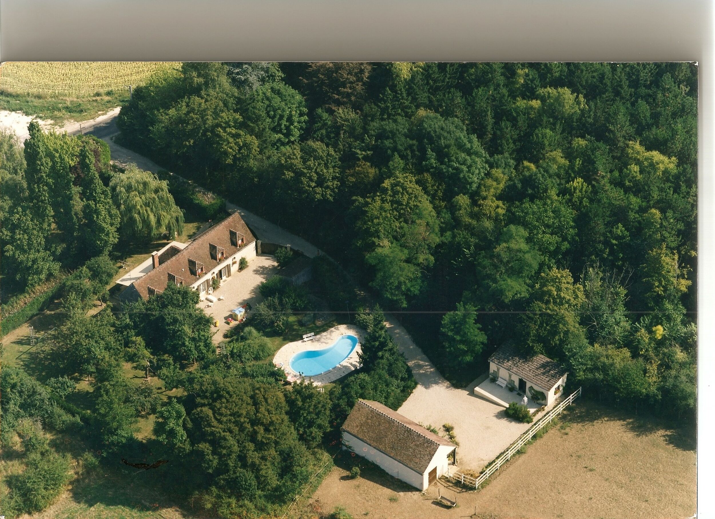 Gardiennage de grande propriété : convivialité et détente en Bourgogne Gardiennage de grande propriété : convivialité et détente en Bourgogne